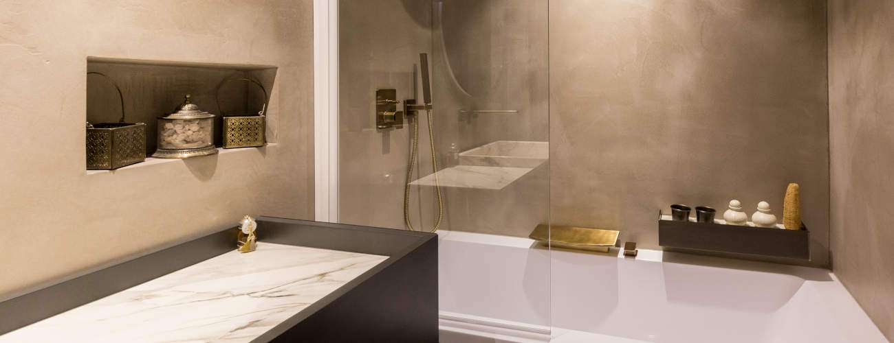 Les plus belles salles de bain en beton cire et marbre