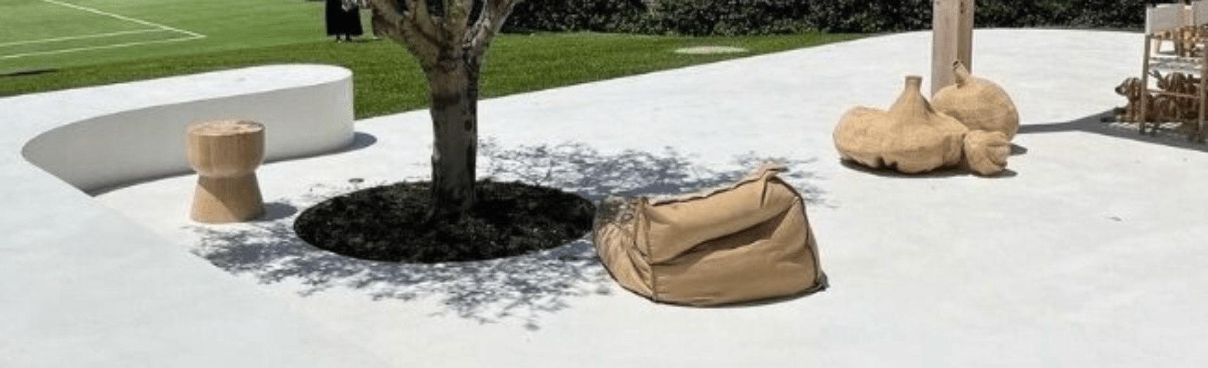Béton ciré pour terrasses et plages de piscine