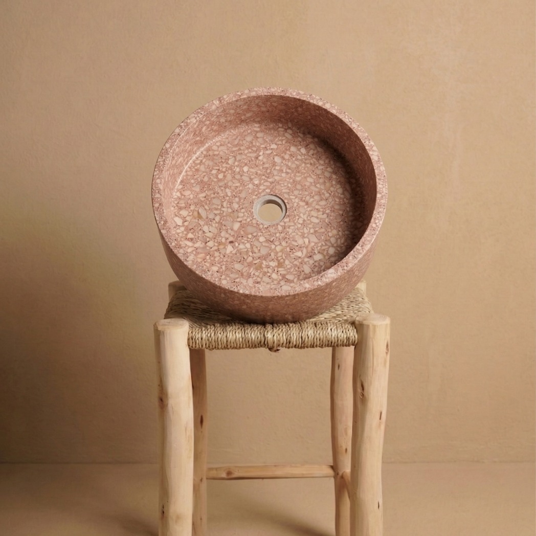 Vasque en béton ronde finition granito